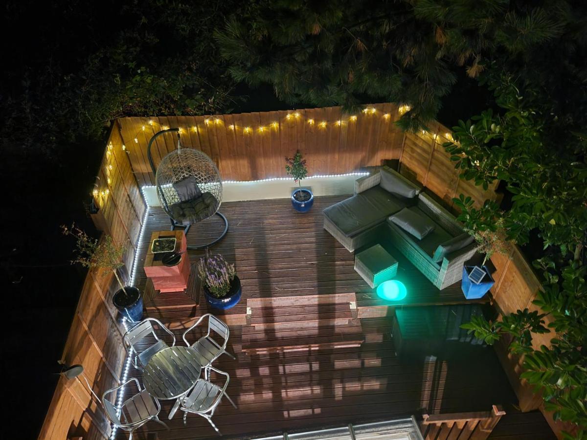 Beachfront Apartment With Bbq Sun Deck Bournemouth Exterior foto